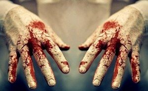 руки в крови