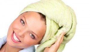 полотенце на голове