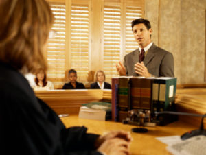 Адвокат в суде